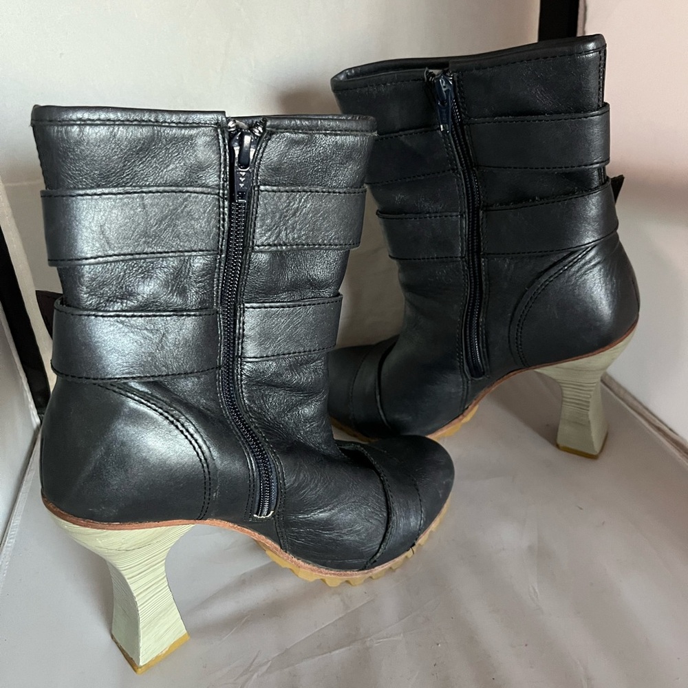 Cat Footwear Women's Buckle Up Boot 7 - Picture 4 of 14